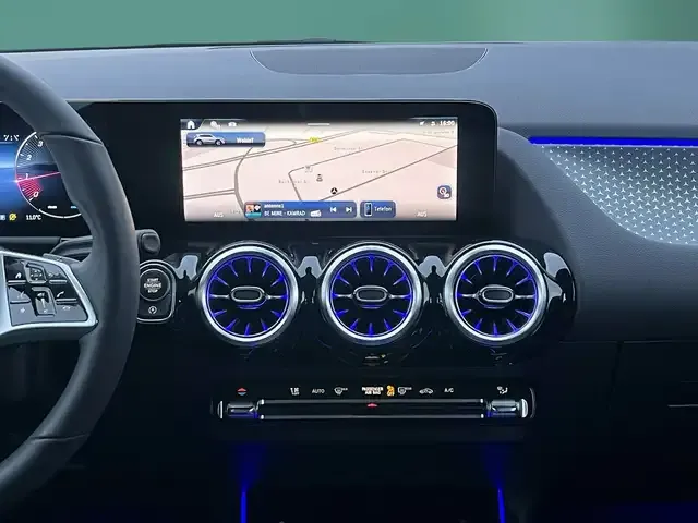 Mercedes-Benz GLA 180