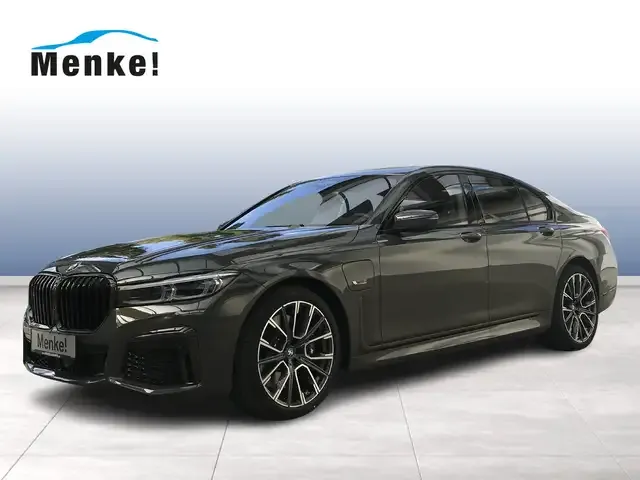BMW 745