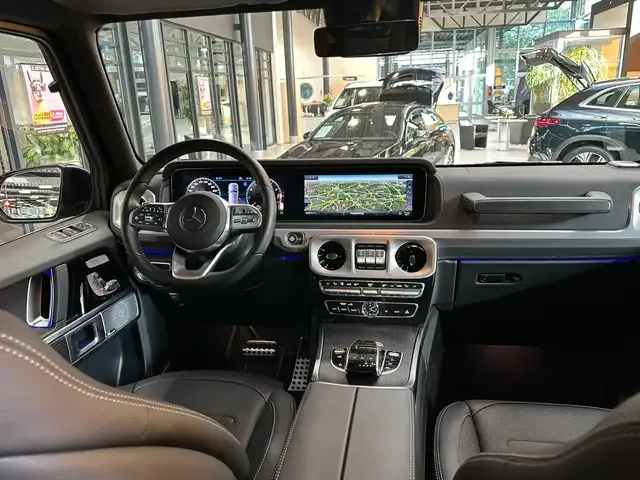 Mercedes-Benz G 500
