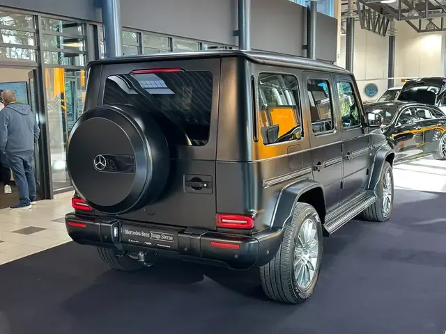 Mercedes-Benz G 500