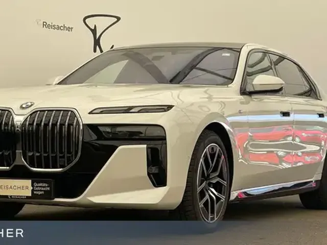 BMW 740