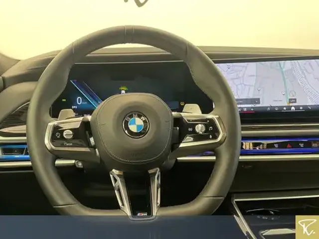 BMW 740