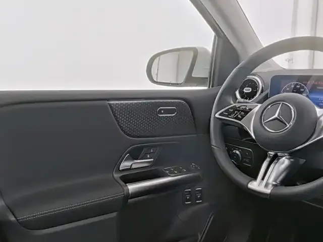 Mercedes-Benz B 250
