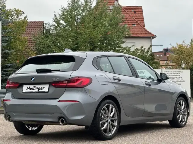BMW 120