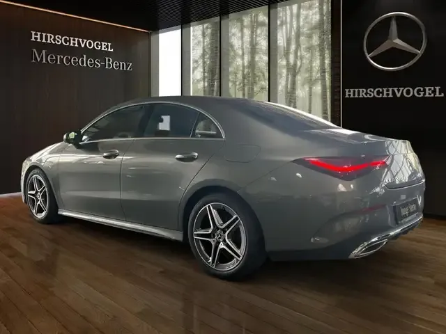 Mercedes-Benz CLA 220
