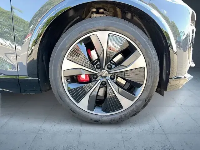 Audi SQ6