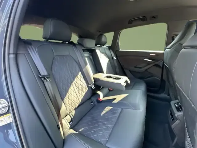Audi SQ6