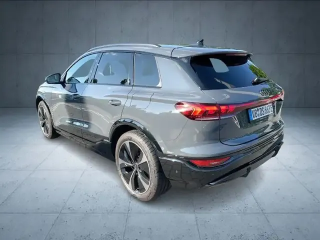 Audi SQ6