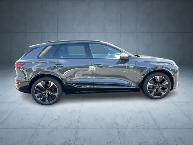Audi SQ6