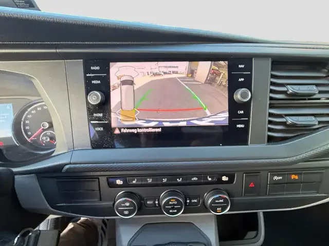 Volkswagen T6.1 Caravelle
