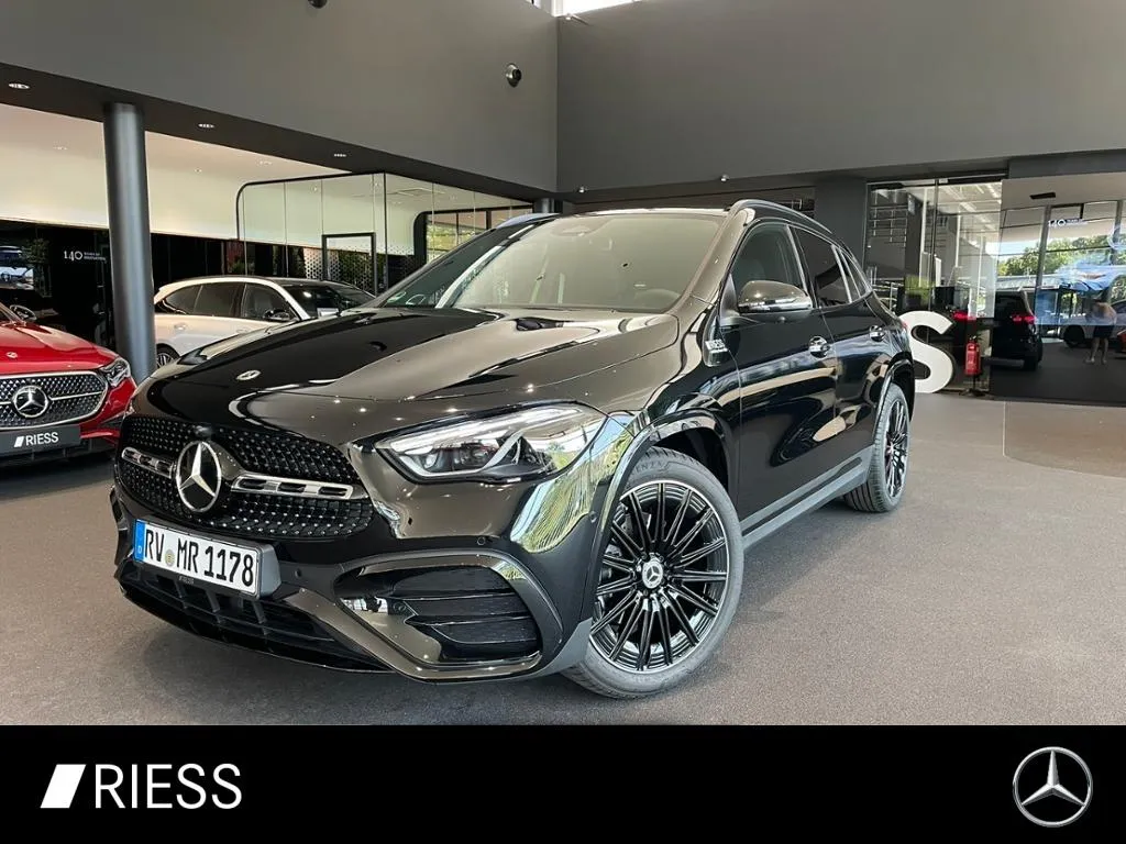 Mercedes-Benz GLA 200
