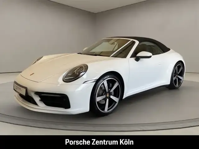 Porsche 992