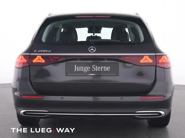 Mercedes-Benz E 200