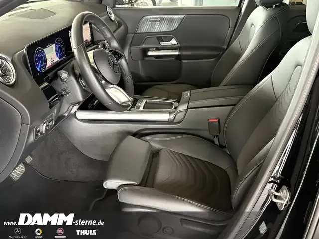Mercedes-Benz EQA 300