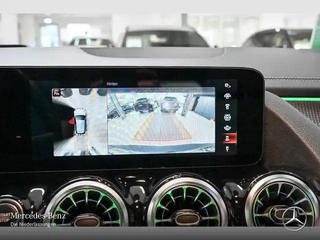 Mercedes-Benz EQA 300