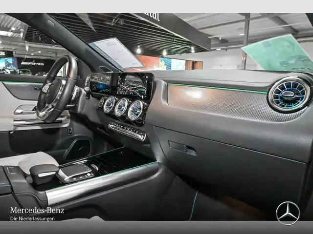 Mercedes-Benz EQA 300