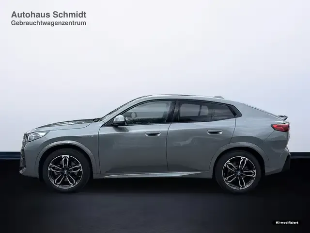 BMW iX2