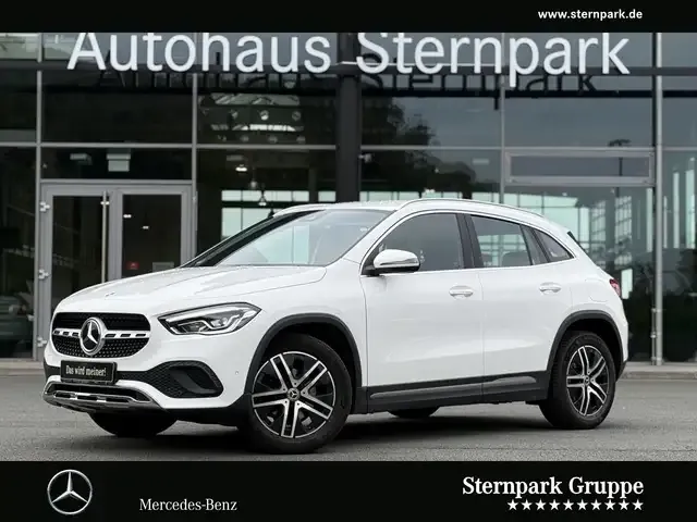 Mercedes-Benz GLA 180