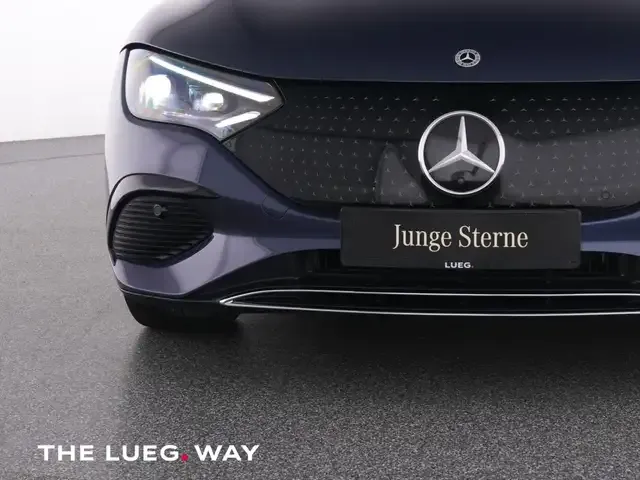 Mercedes-Benz EQE 300