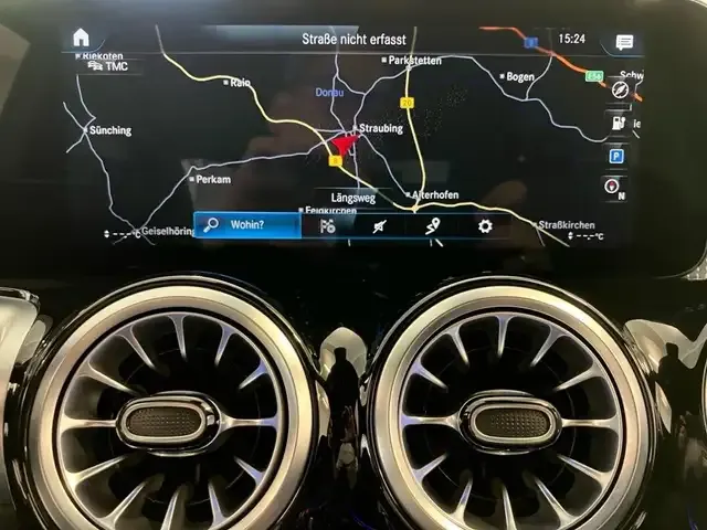 Mercedes-Benz EQB 300