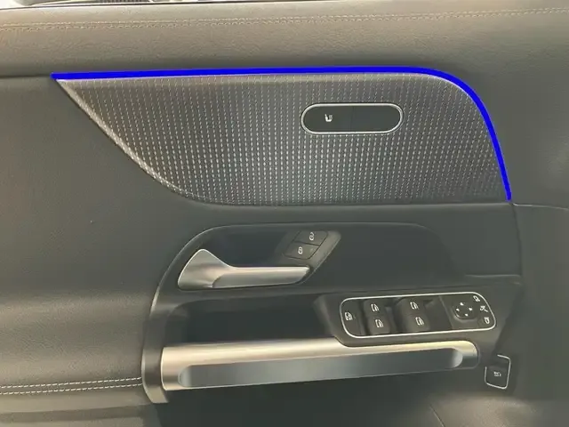 Mercedes-Benz EQB 300