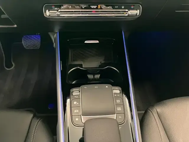 Mercedes-Benz EQB 300