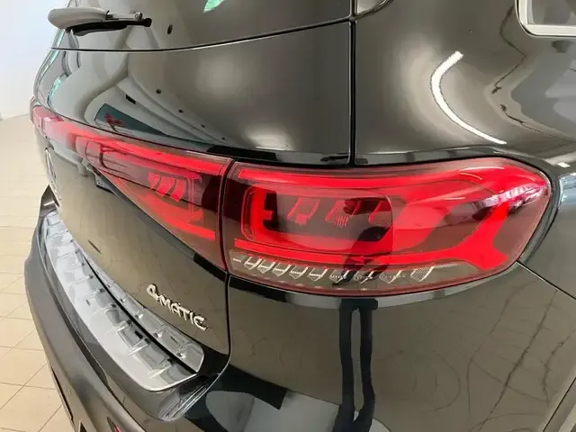 Mercedes-Benz EQB 300