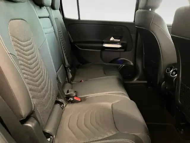 Mercedes-Benz EQB 300