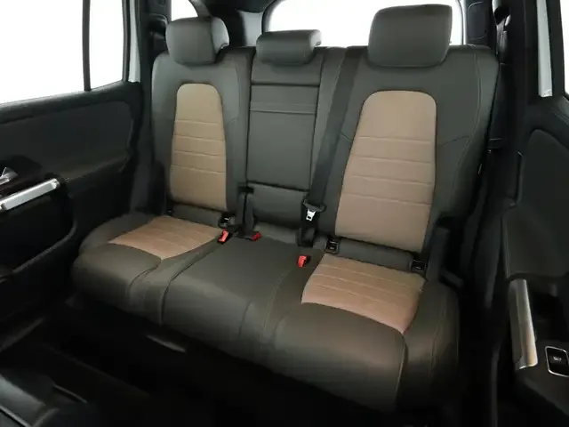 Mercedes-Benz EQB 300