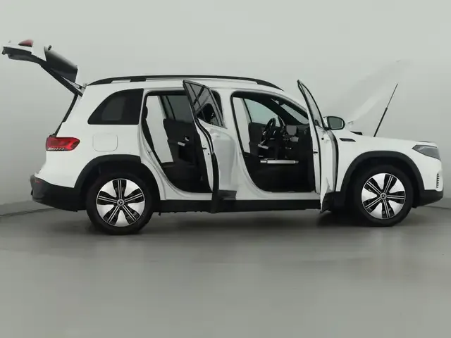 Mercedes-Benz EQB 300