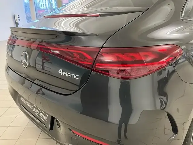 Mercedes-Benz EQE 350
