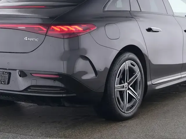 Mercedes-Benz EQE 350