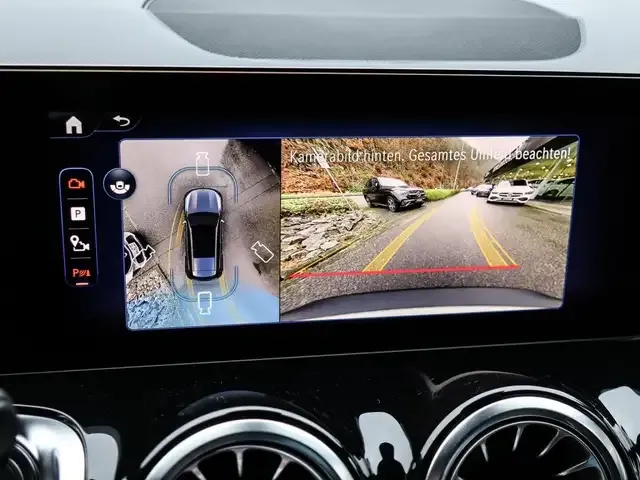 Mercedes-Benz EQB 250