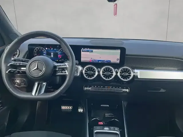 Mercedes-Benz GLB 250