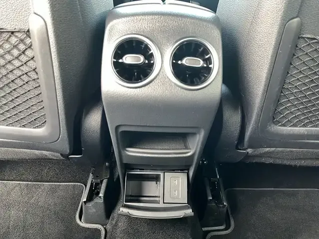 Mercedes-Benz GLB 250