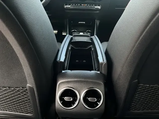 Mercedes-Benz GLB 250