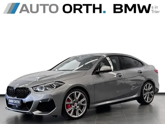 BMW 235