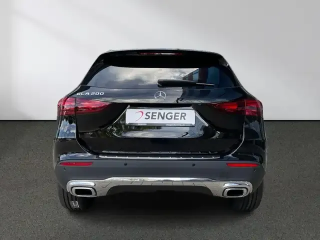 Mercedes-Benz GLA 200