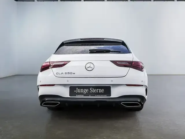 Mercedes-Benz CLA 250