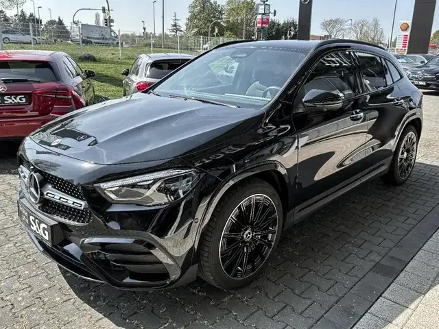 Mercedes-Benz GLA 220