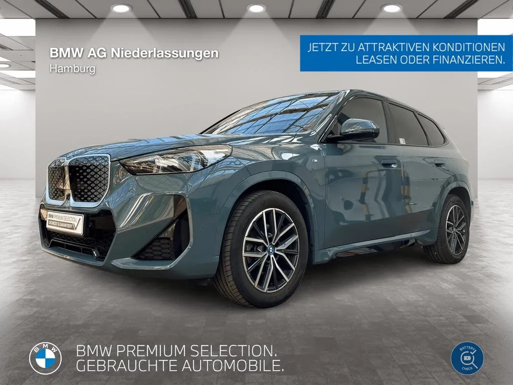 BMW iX1