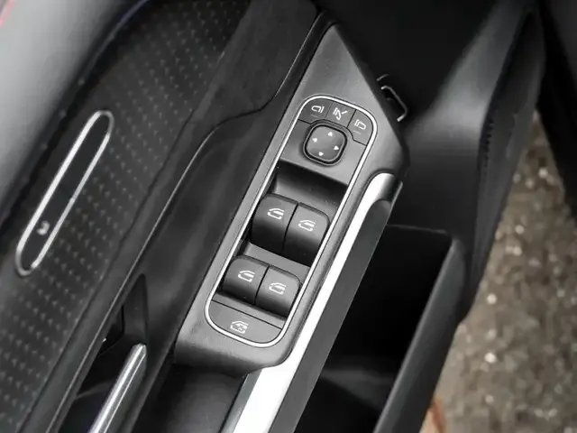 Mercedes-Benz GLB 250