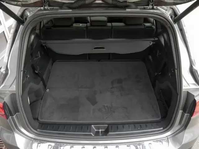 Mercedes-Benz GLB 250