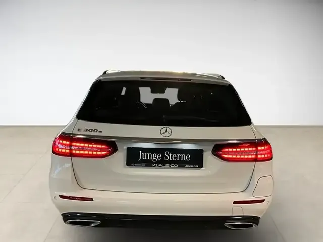 Mercedes-Benz E 300