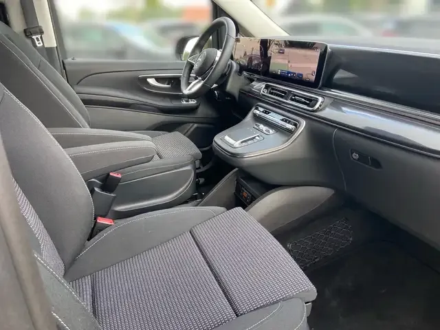 Mercedes-Benz V 250