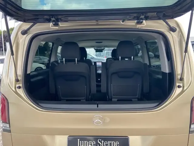 Mercedes-Benz V 250