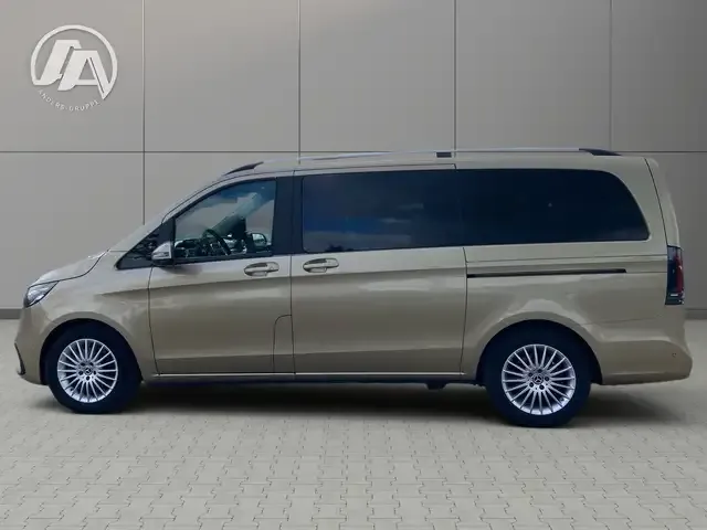 Mercedes-Benz V 250