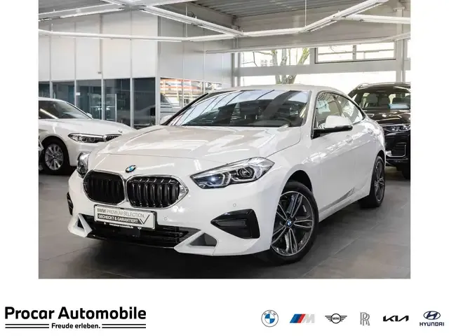 BMW 218