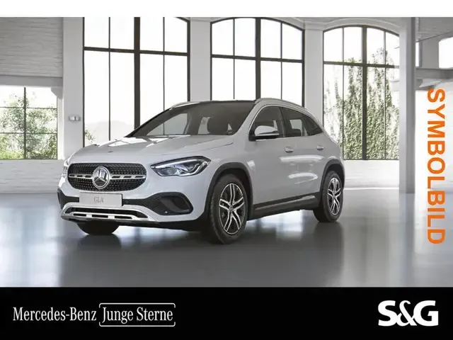 Mercedes-Benz GLA 200