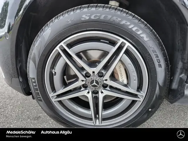 Mercedes-Benz EQC 400